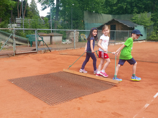 Tennis Kids in Action